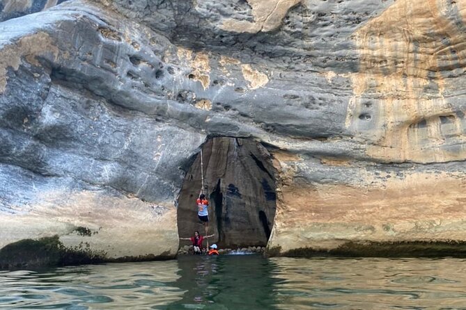 Private Full Day Wadi Dham Tour - Lunch, timing, and the return to Muscat