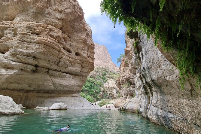 Private Full-Day Wadi Tiwi and Bimmah Sinkhole Tour from Muscat - Guides, pace, and the private format