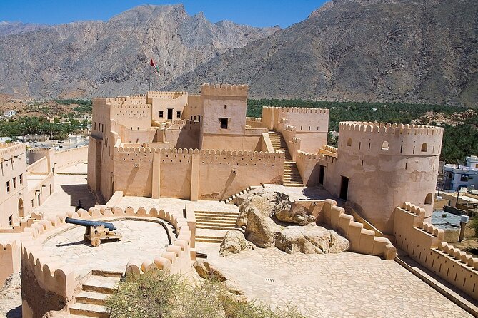 Private Half-Day Tour to Grand Mosque-Nakhal Fort and Hotspring - The 45 to 50 minute drive toward Nakhal