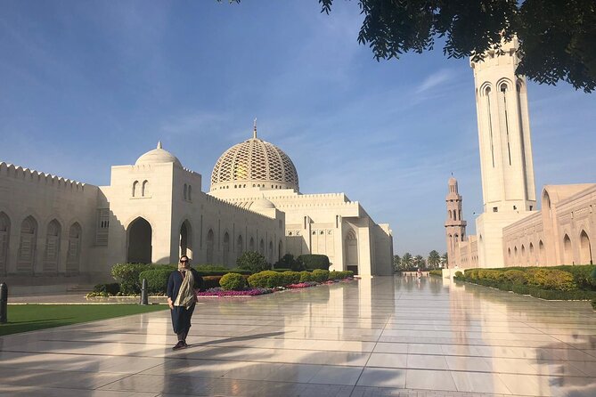 Private Muscat City Tour - 4 Hours Tour - Al Mirani Fort and the harbor entrance