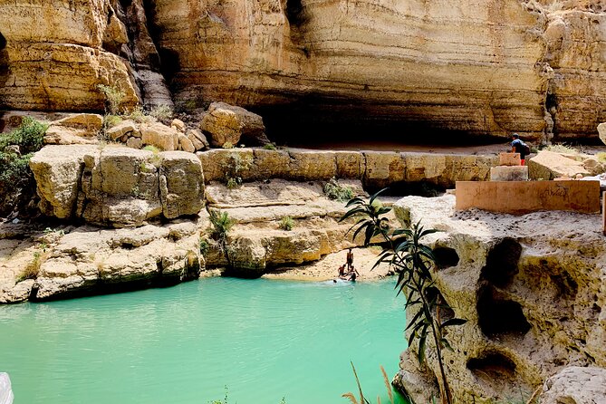 Private Oman Desert Overnight in Wahiba Sand and Wadi Exploration - Ibra and Al Mudayrib: a short look at old Oman