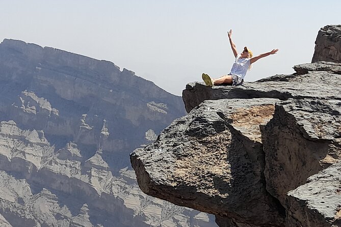 Private Overnight Nizwa & Jebel Akhdar Tour from Muscat - Nizwa Fort and Souq: Oman’s old capital in two stops