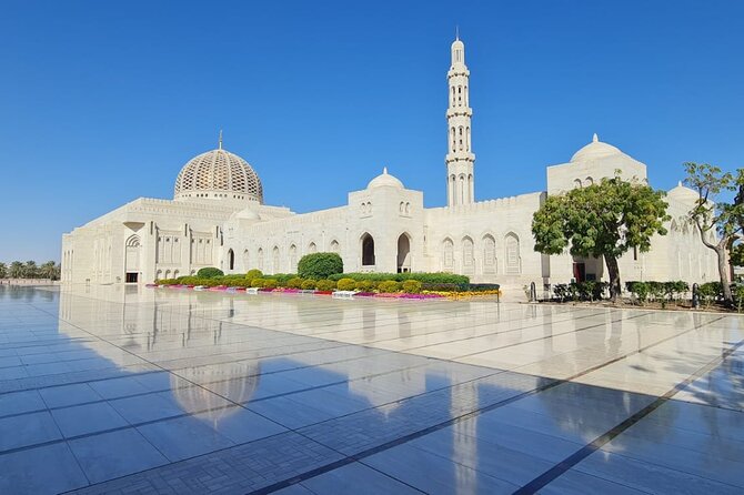 Private Sultan Qaboos Grand Mosque-Nakhal Fort-Wakan Village - Full Day Tour - Nakhal hot spring and the small green wadi