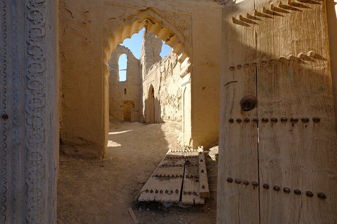 Private Tour -Whaiba sand &wadi Bani khaled - What the private 4x4 arrangement adds
