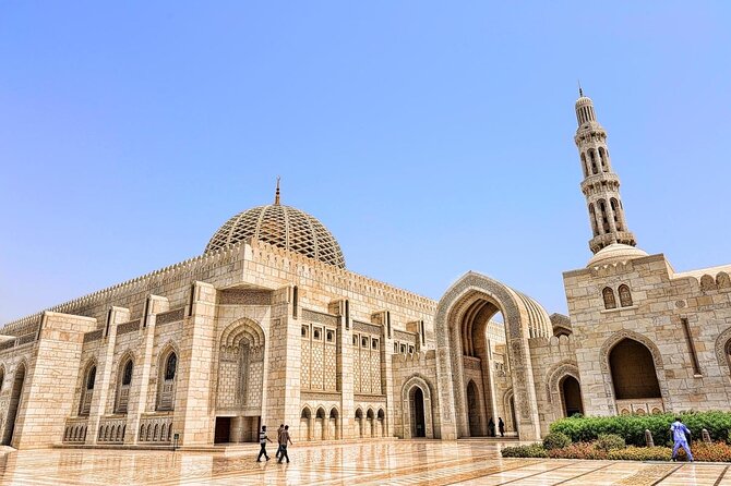 Private transfer from Muscat Airport to your Muscat Hotel - Key points at a glance