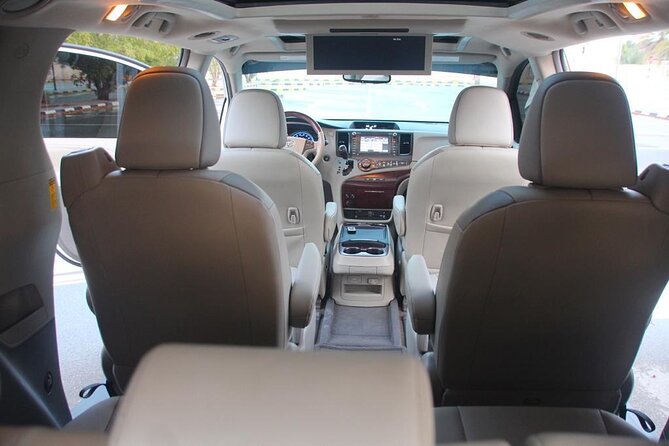 Private transfer from Muscat Airport to your Muscat Hotel - What happens at the meeting point