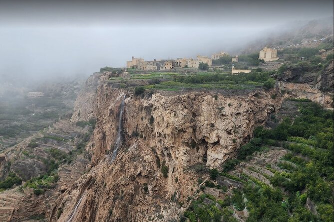 Private Transfer from Muscat to Jebel Akhdar by 4WD Car - The return trip and airport option