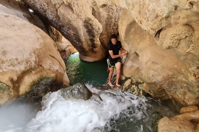Private Wadi Shab - Bimmah Sinkhole - White Sand Beach - Full Day Tour - Why this private day trip works from Muscat