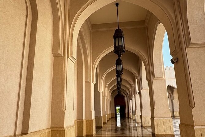 Salalah City Tour: Discover Salalahs Treasures with a Local Guide - Coconut Beach and the Al Hafa Waterfront