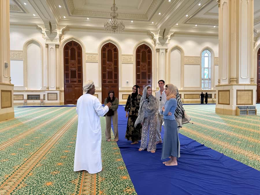 Salalah City Tour: Discover the Best of Oman’s Coastal Gem - Finding everyday Salalah in the Fish Market