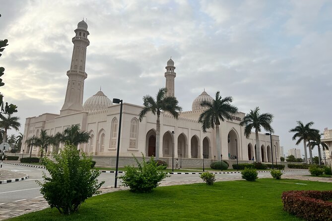 Salalah City Tour with History, Culture, Souq Shopping, Halwa - The Museum of the Frankincense Land