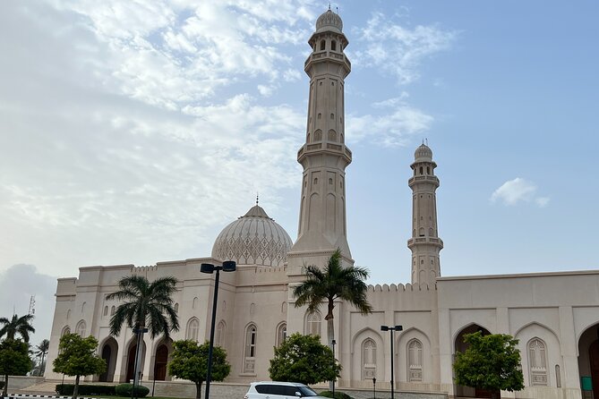 Salalah City Tour with History, Culture, Souq Shopping, Halwa - Nabi Ayoub’s Tomb and the mountain road