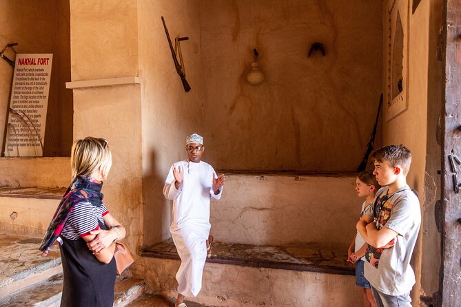Tour Shahad 4 Days-3 Nights, Oman Tours Package - Fins Beach and Bimmah Sinkhole before Muscat