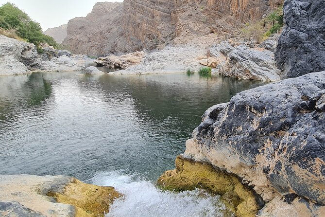 Wadi Al Arbeieen Sinkhole & Fins Beach Swim & Hike - The two-hour return and the shape of the day