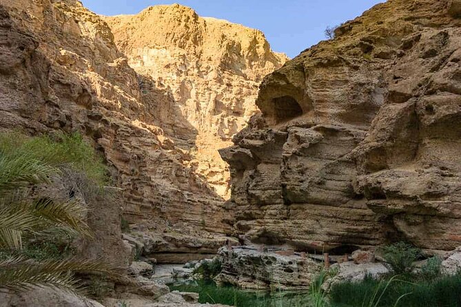 Wadi Shab Coastal Trekking - Who will enjoy this Muscat day trip?