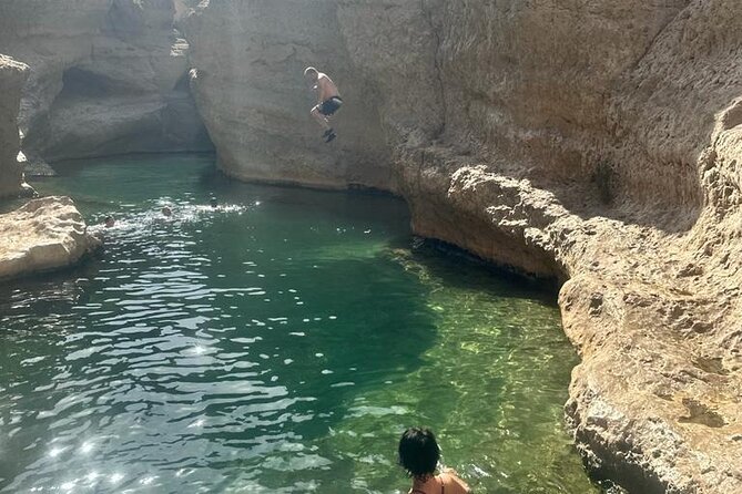 Wadi Shab Expedition - What the guide adds to the experience