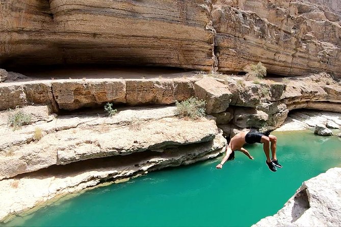 Wadi Shab full day tour - Swimming to the cave and waterfall
