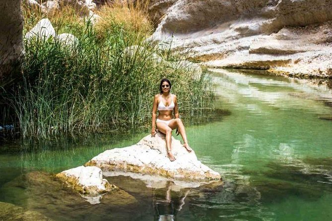 Wadi Shab full day tour (Muscat tours) : Private & custom tours - Clear pools and a cave waterfall