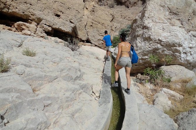 Wadi Shab full day tour (Muscat tours) : Private & custom tours - A short look at Fins Beach on the return