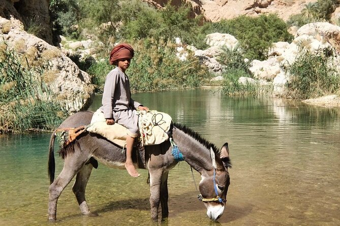 WADI SHAB - Muscat, Oman - Bimmah Sinkhole gives the final water stop