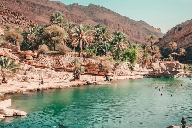 Wahiba Sands And Wadi Bani Khalid - What the guide adds to the experience