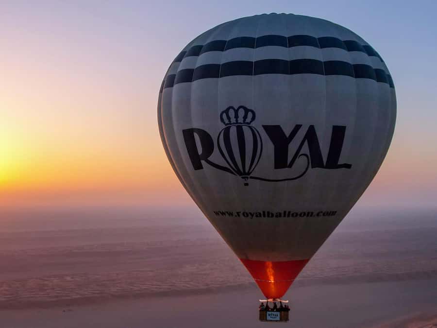 Wahiba Sands: Hot Air Balloon Experience - Reaching the desert before sunrise